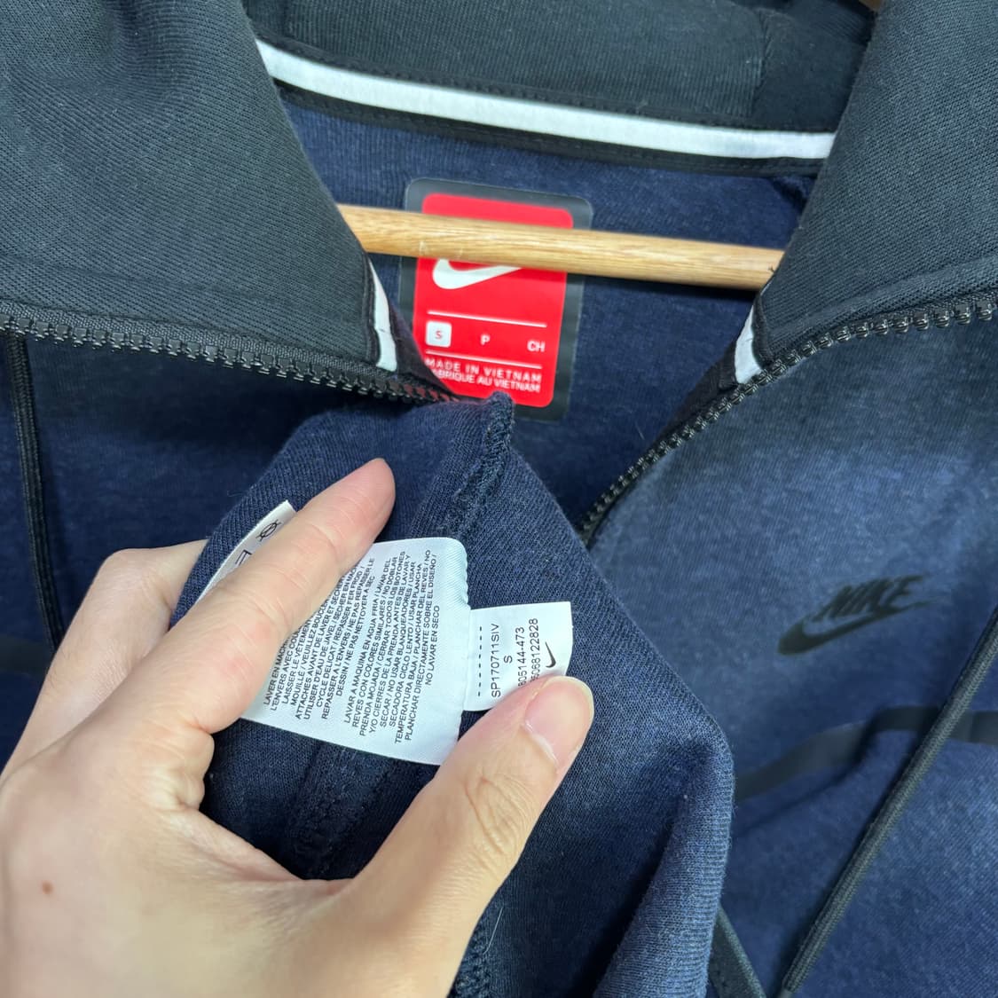 나이키 테크팩 후드집업 네이비 상품이미지3