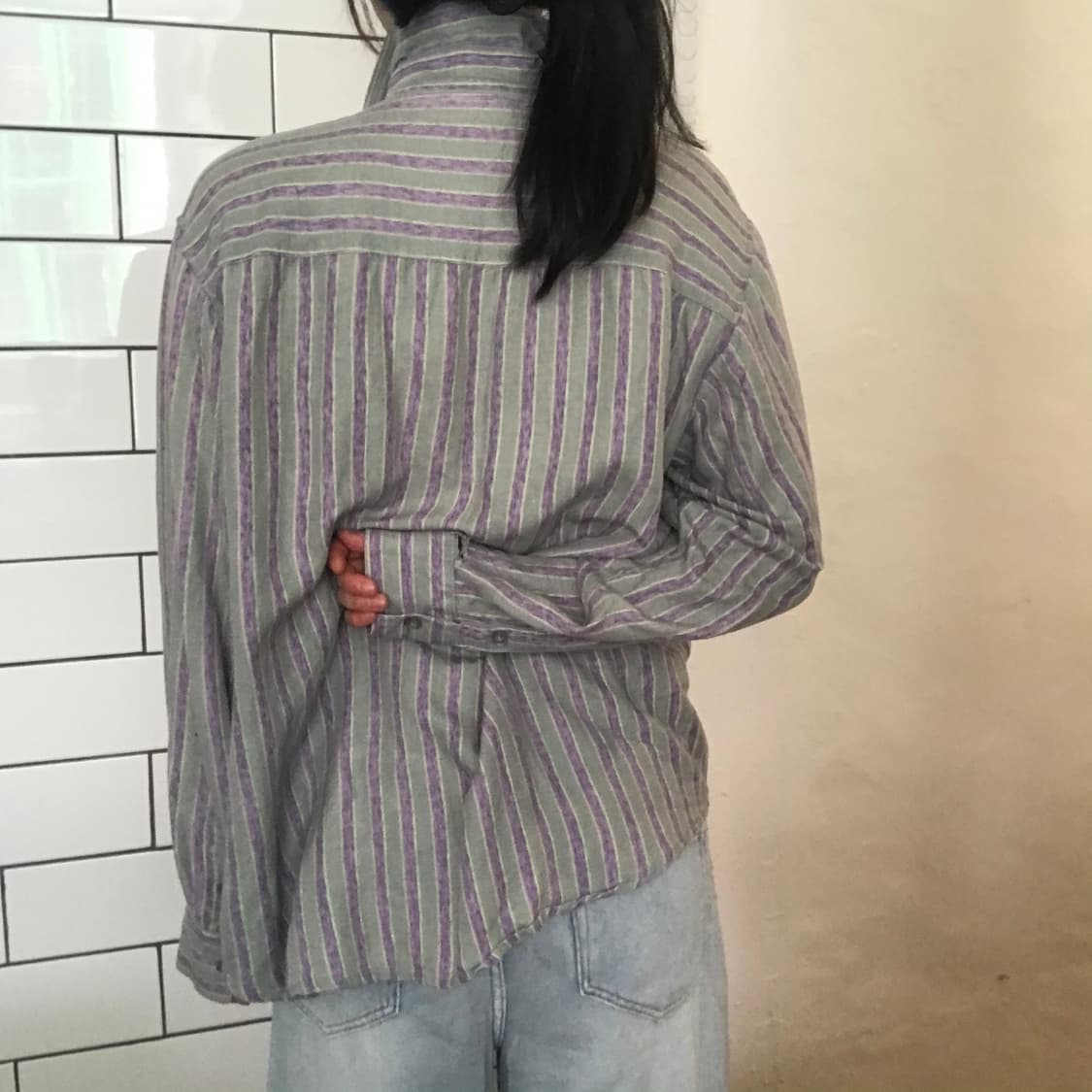 비욘드 클로젯 하트 패치 스트라이프 셔츠 상품이미지3