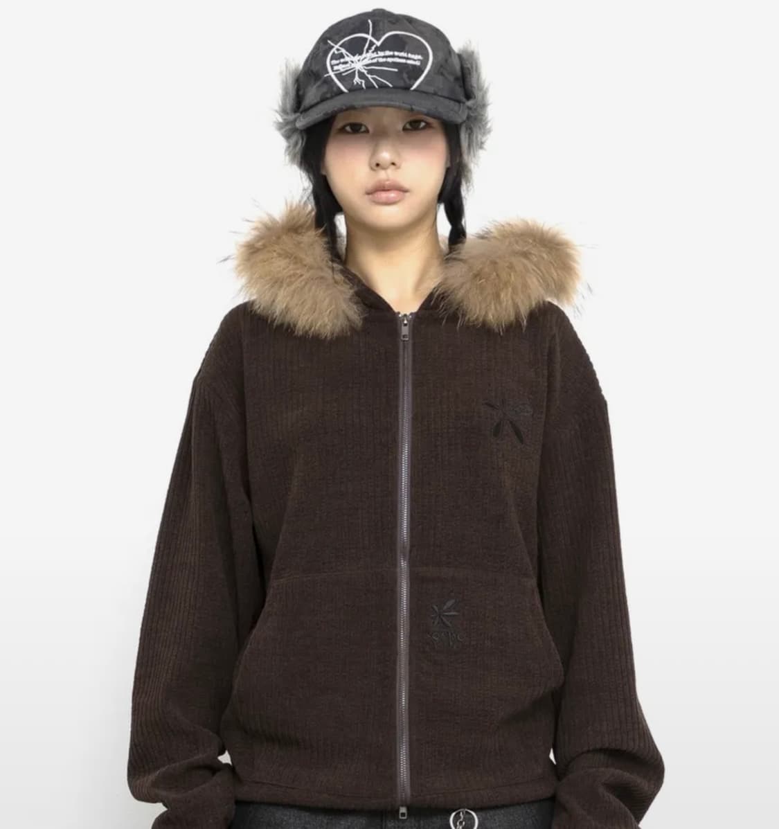 글랙 드로플랫 라쿤 퍼 집업 후드 (BROWN) 상품이미지2