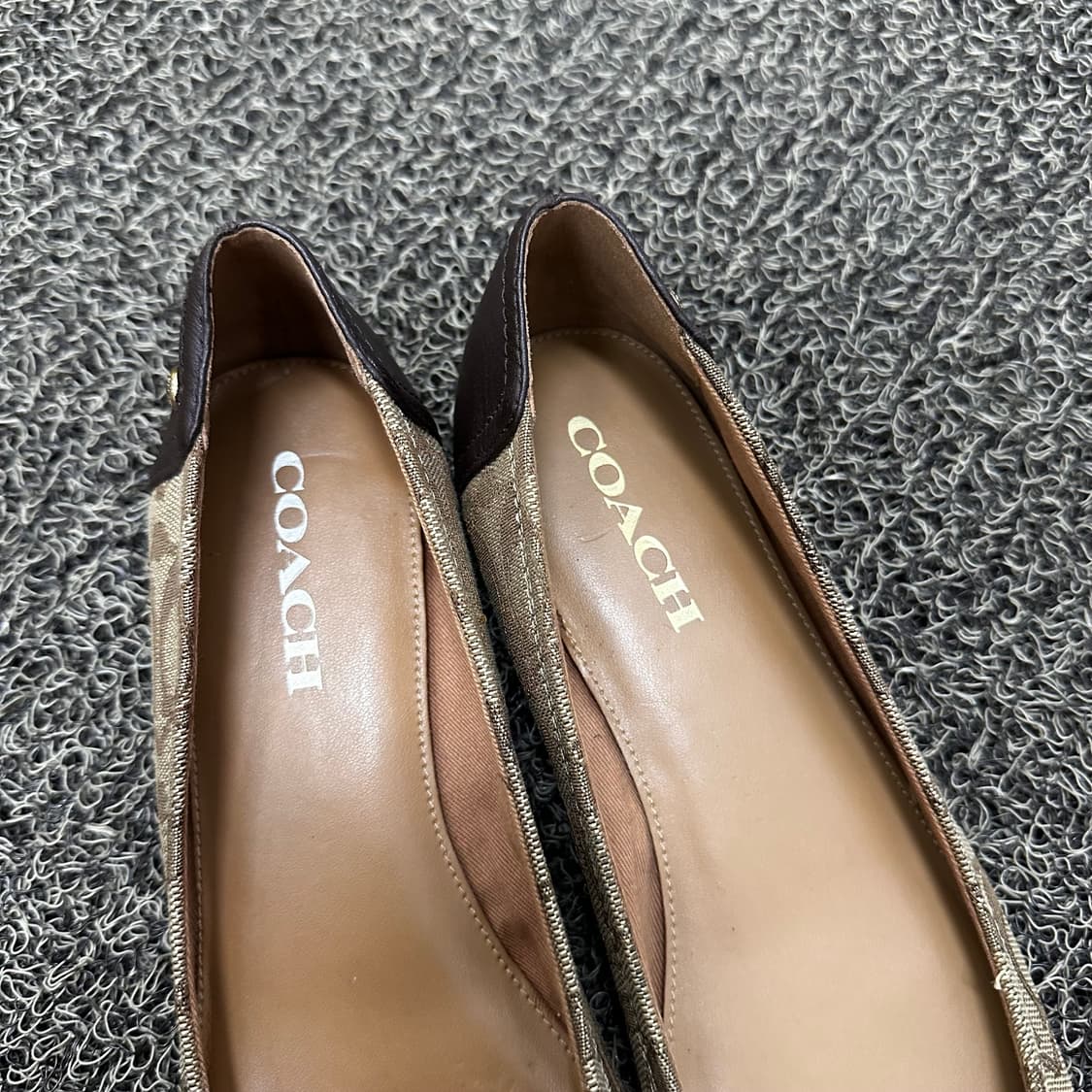 COACH 코치 시그니처 플랫슈즈 여성 240 상품이미지3