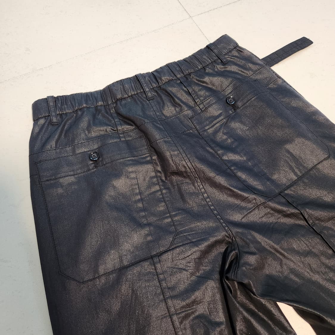 인사일런스 커브드 코튼 팬츠 COATED BLACK 상품이미지8