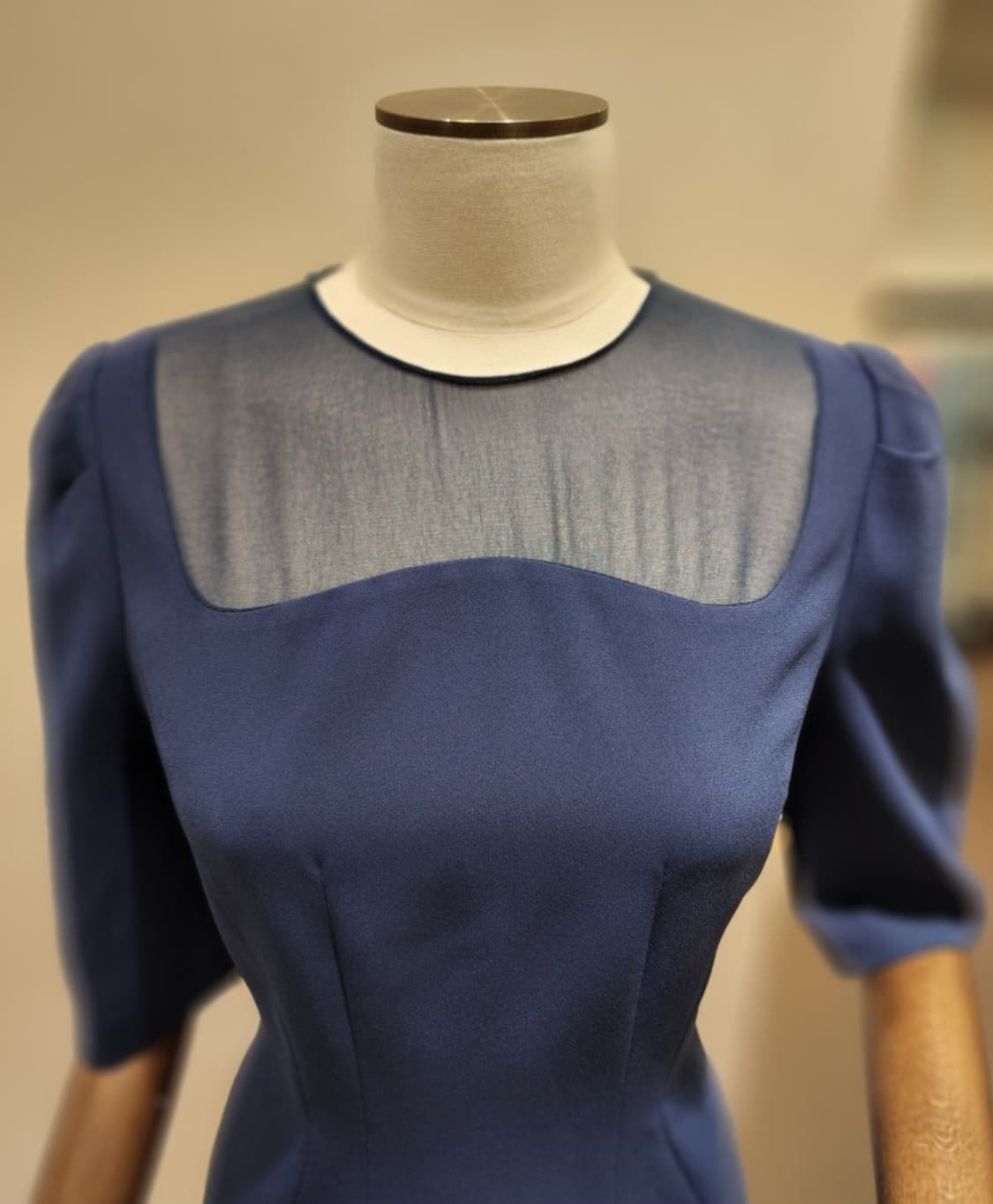 모조에스핀 스퀘어 시스루 원피스 66사이즈 상품이미지5