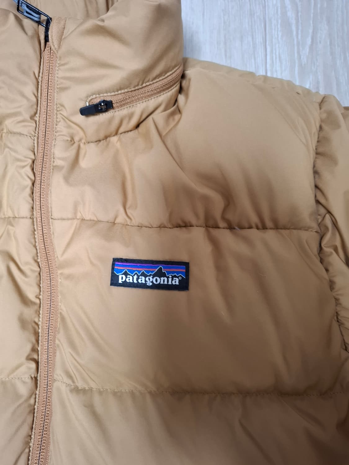 M 파타고니아 사일런트 패딩 자켓 브라운 상품이미지2