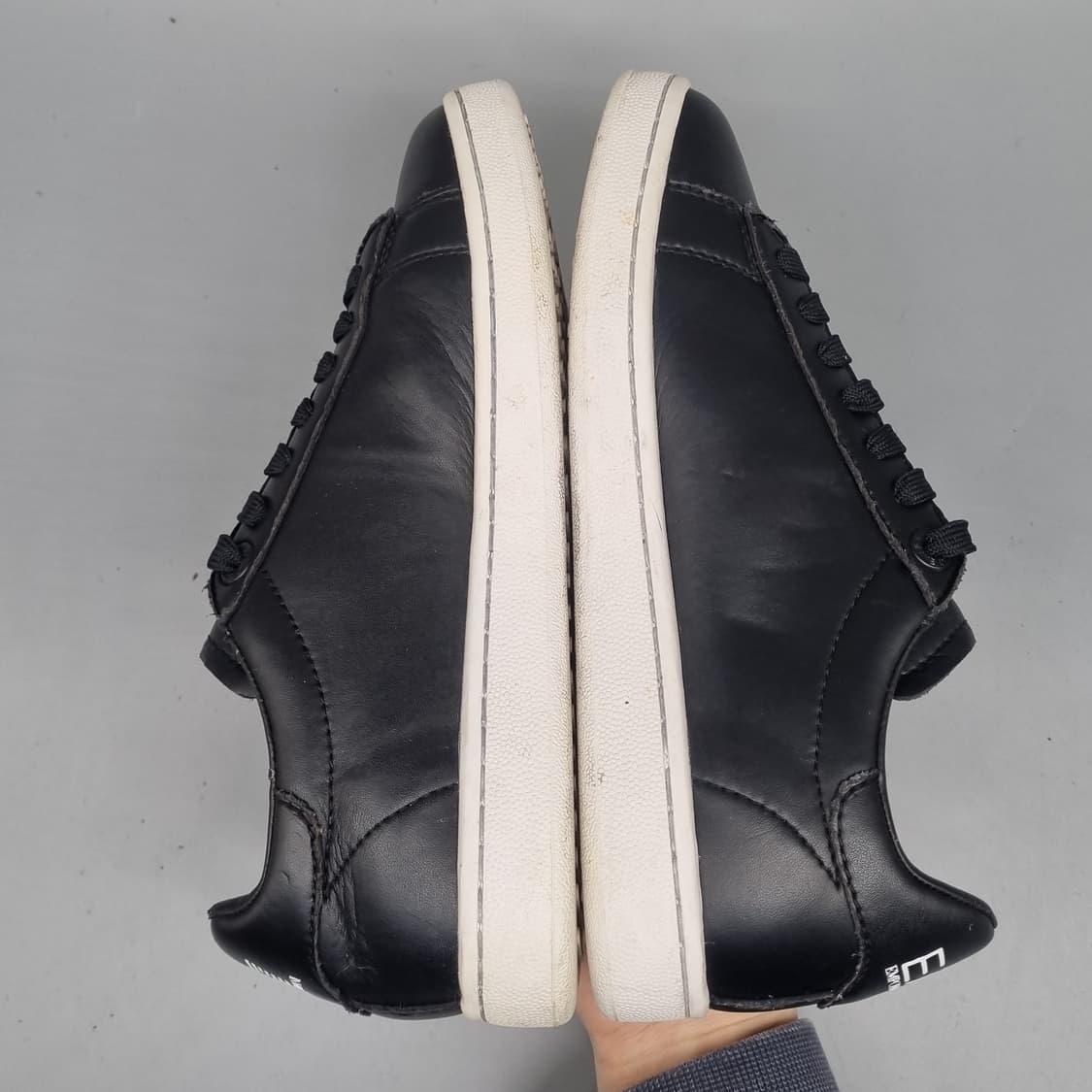 엠포리오아르마니 클래식 여성스니커즈240 상품이미지5