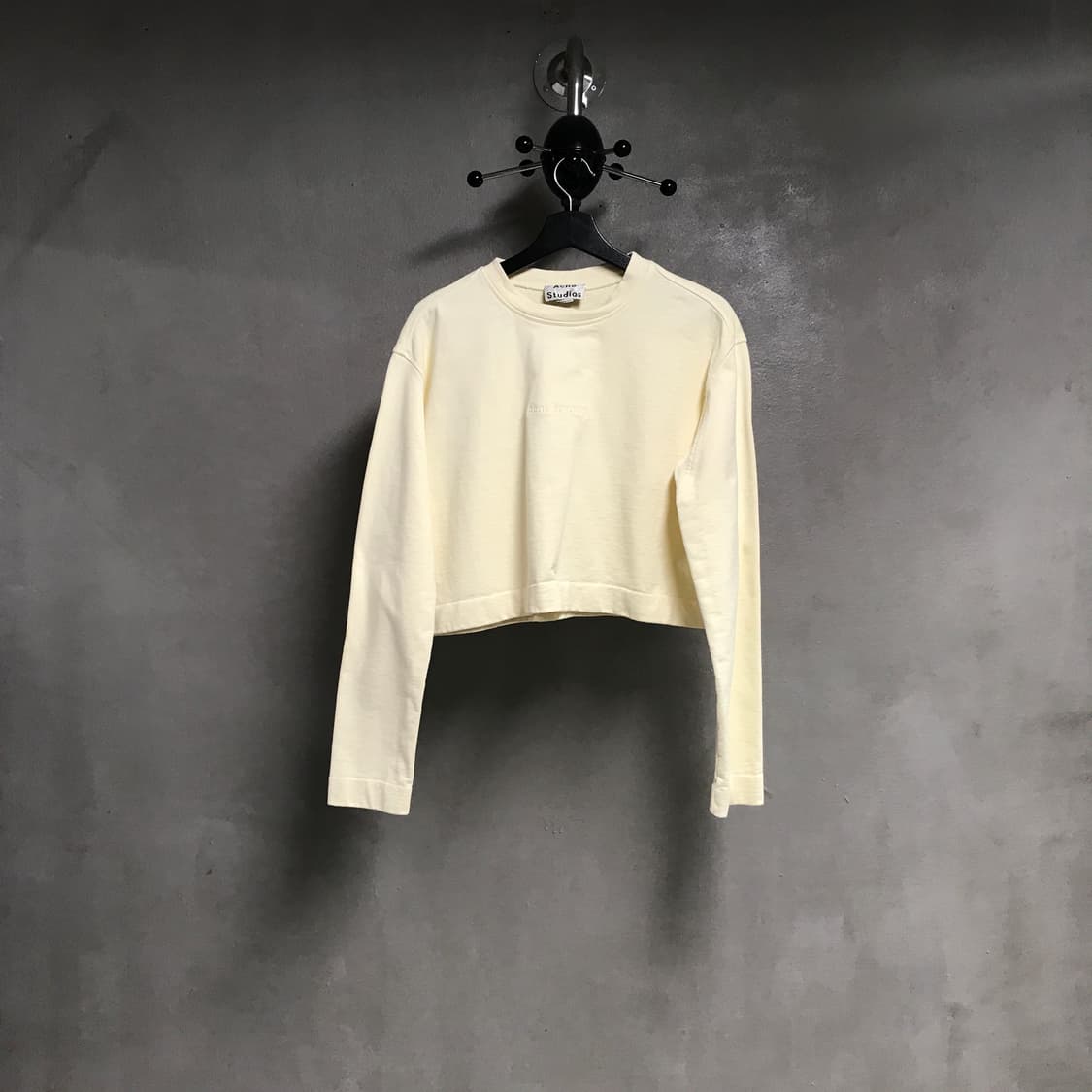 아크네스튜디오 크롭 맨투맨 XXS(W) 상품이미지1