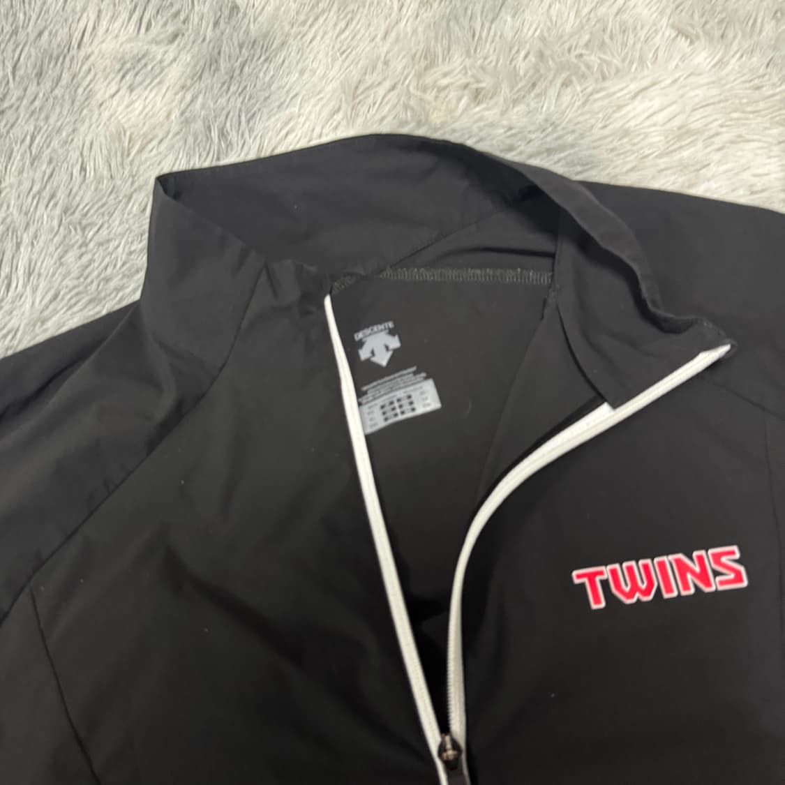 데상트 LG트윈스 트레이닝 집업 XL사이즈  상품이미지5