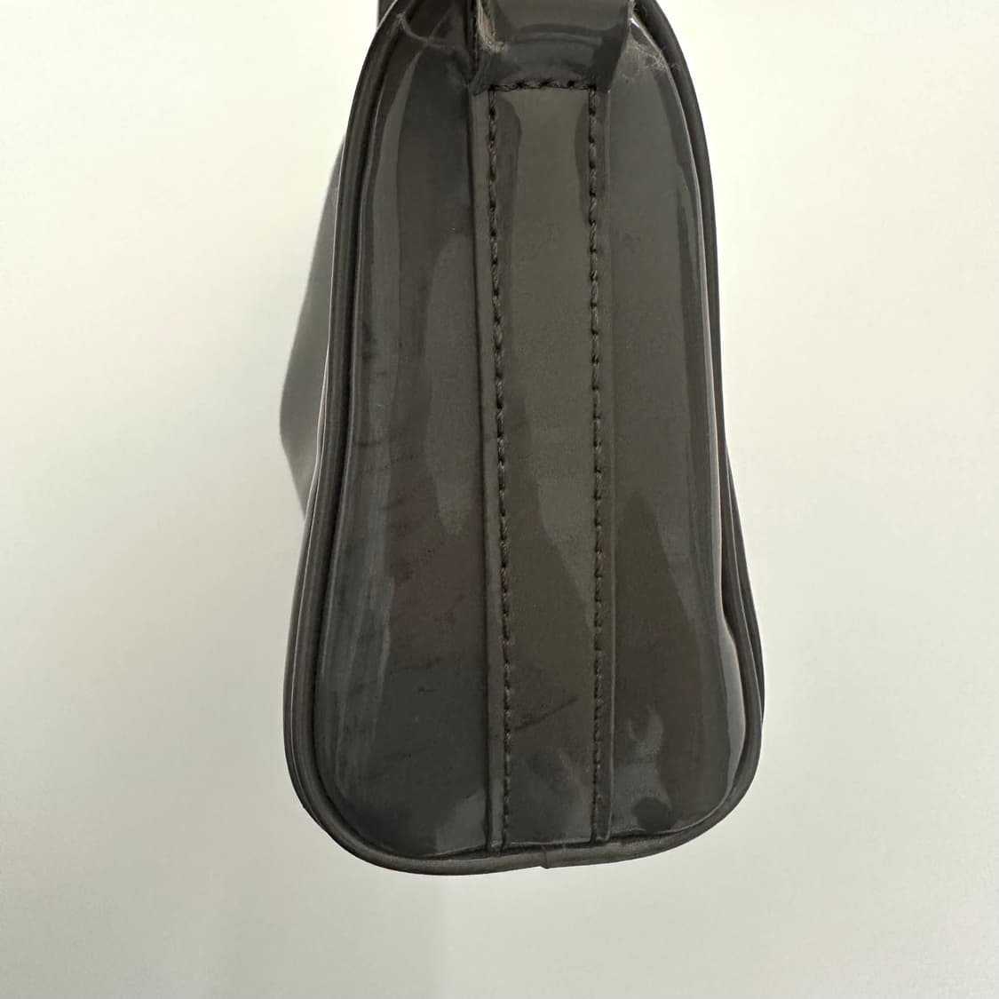 베르사체 versace jeans 로고 에나멜 토트백 상품이미지5