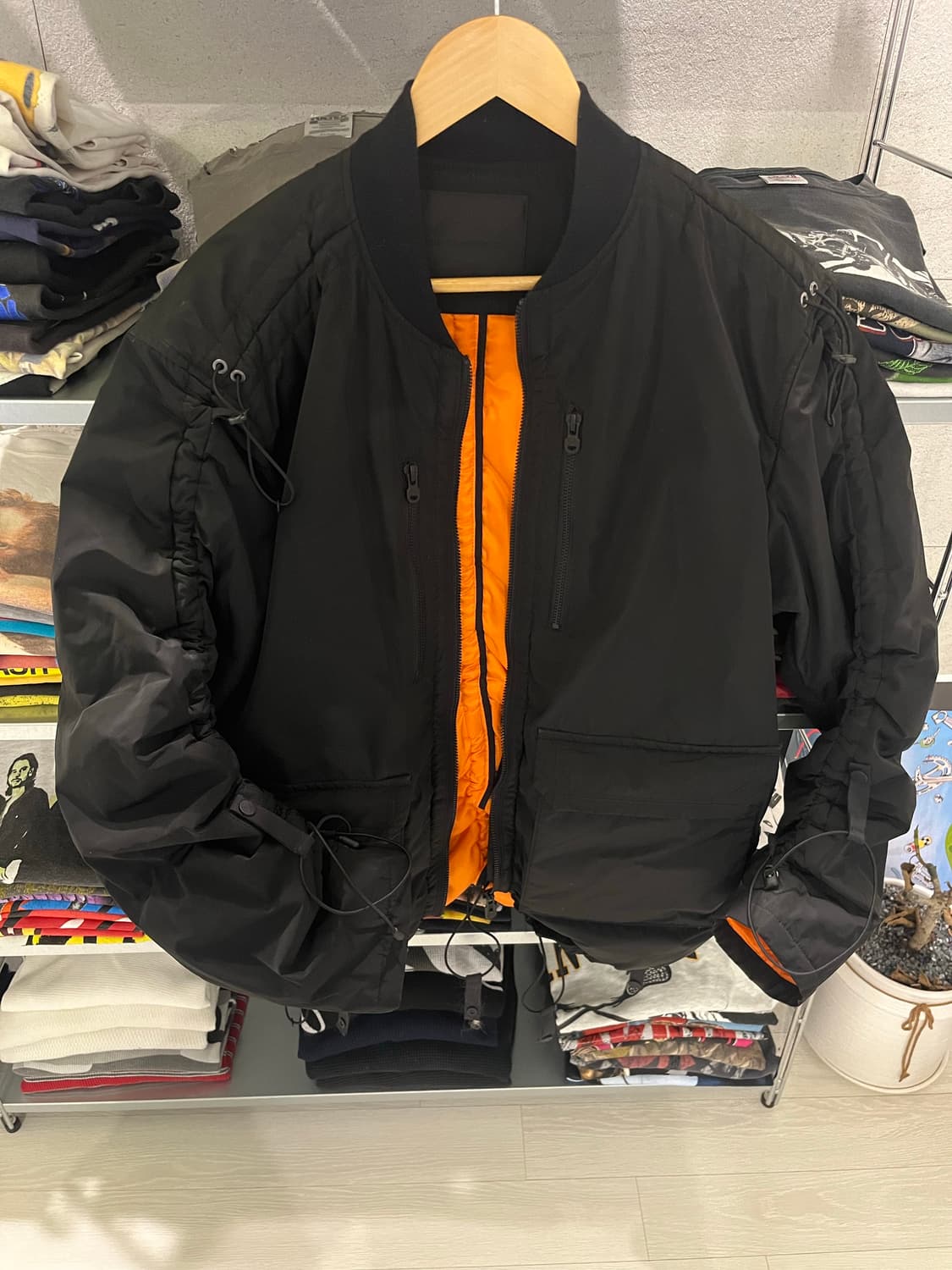 화이트마운티니어링 셔링 ma-1 1size 상품이미지2