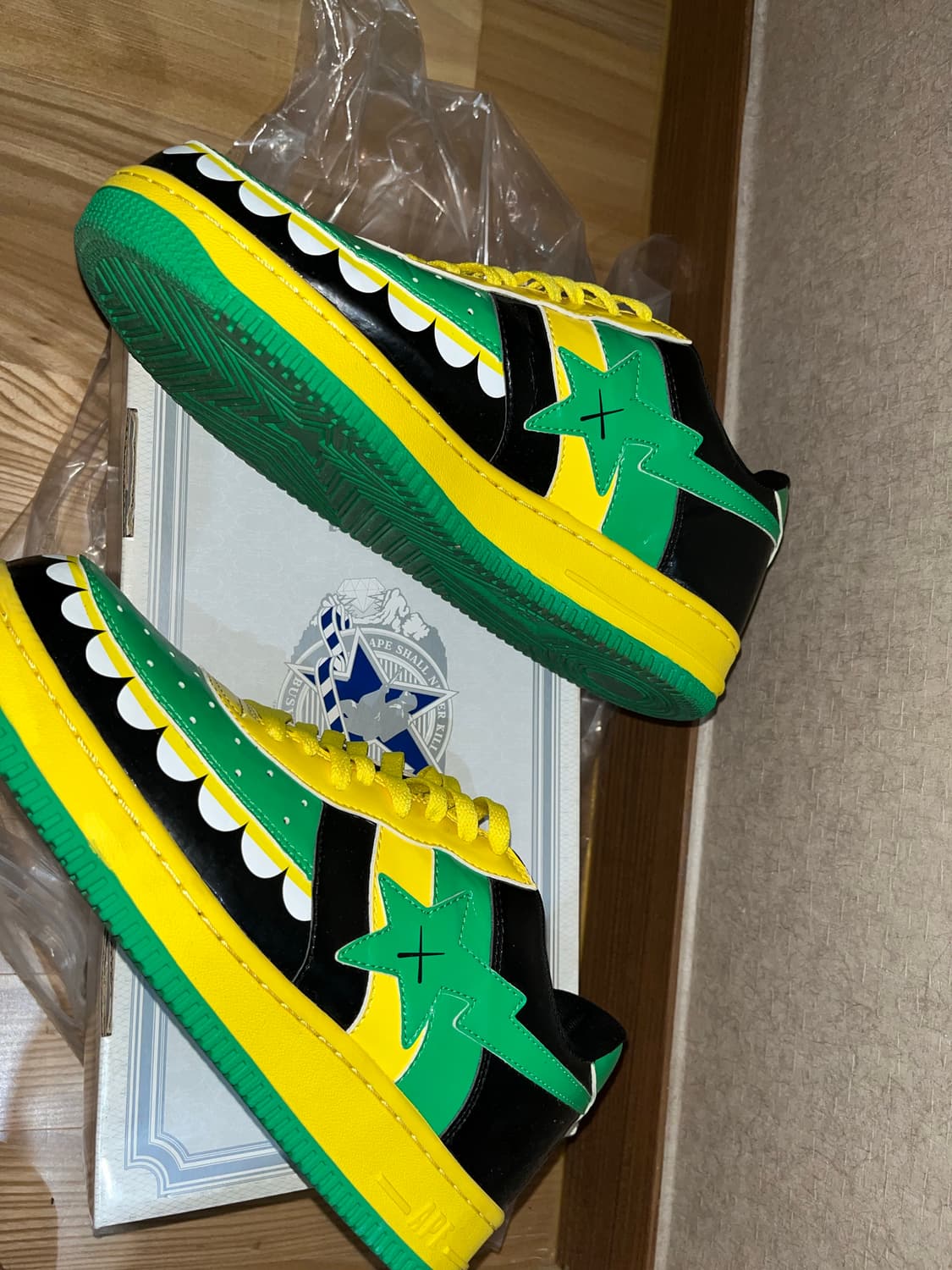 베이프 × 카우스 2006년도 “촘퍼” 베이프스타 데드스탁 상품이미지2