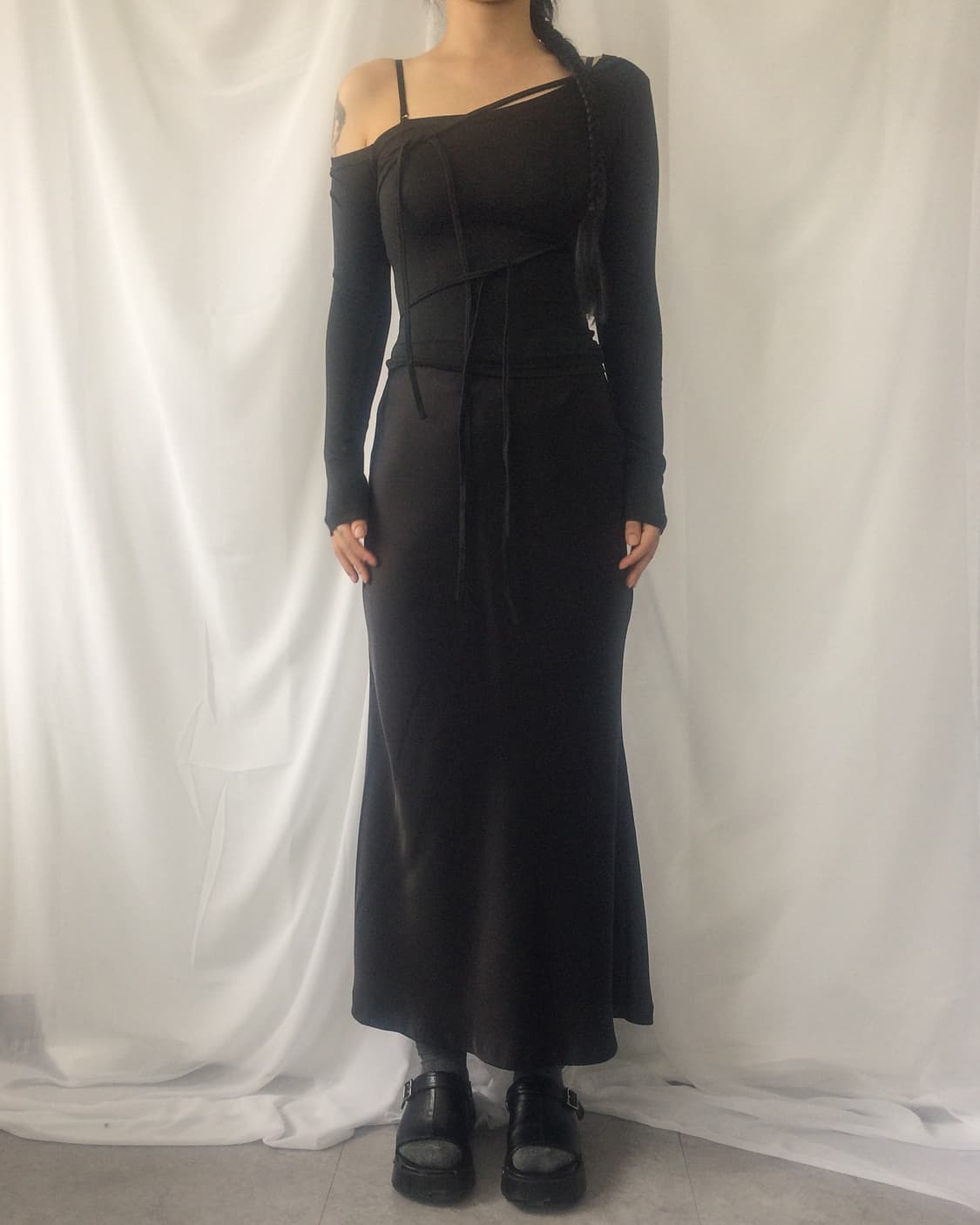 Tied point one shoulder top 상품이미지4