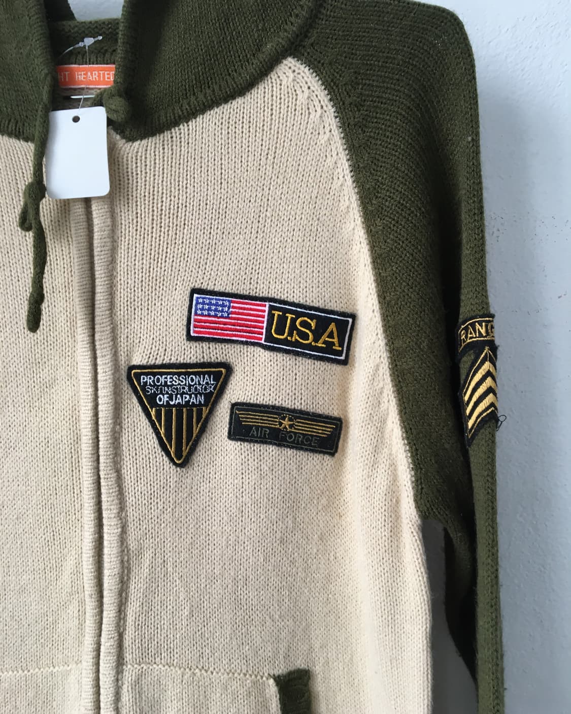 Patch point raglan hood knit zip up 상품이미지4