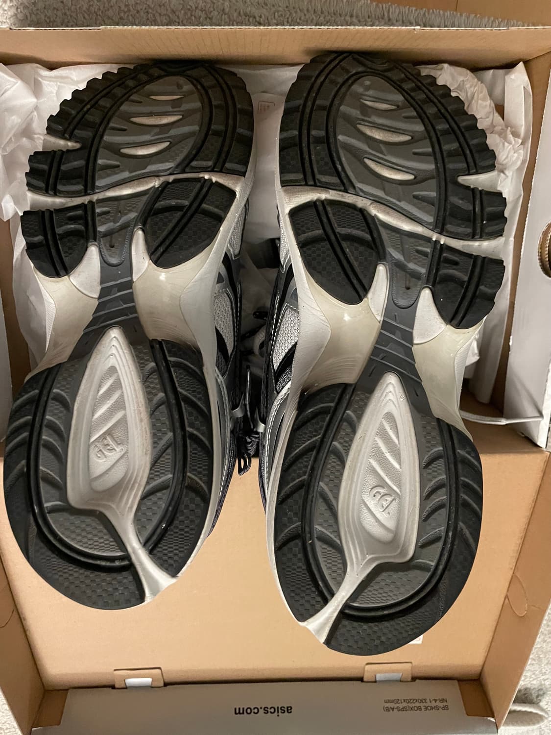 280 아식스 x 엔더슨벨 젤 1090 글레이셔 그레이 실버 상품이미지4