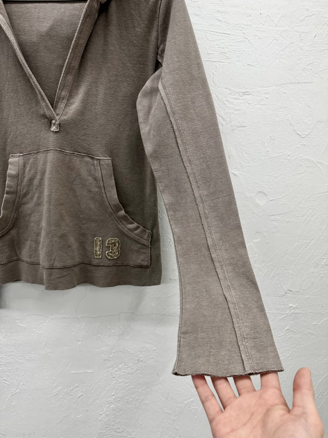 back number 딥 브이넥 후디 상품이미지4