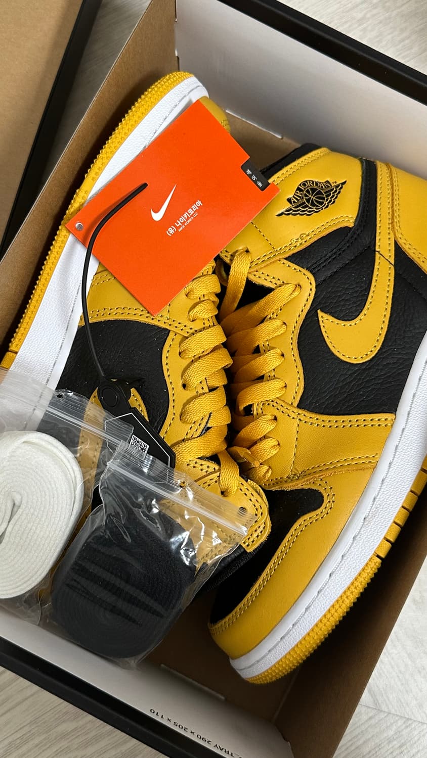 나이키 에어 조던1 하이 OG 폴른 (240) 상품이미지3