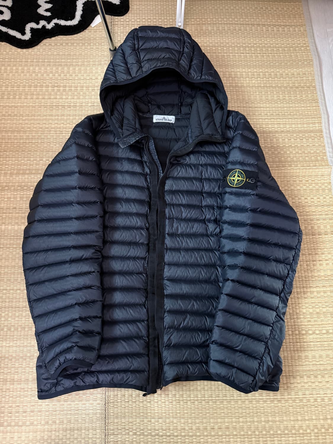 스톤아일랜드 룸우븐다운자켓 경량패딩 L사이즈 상품이미지1