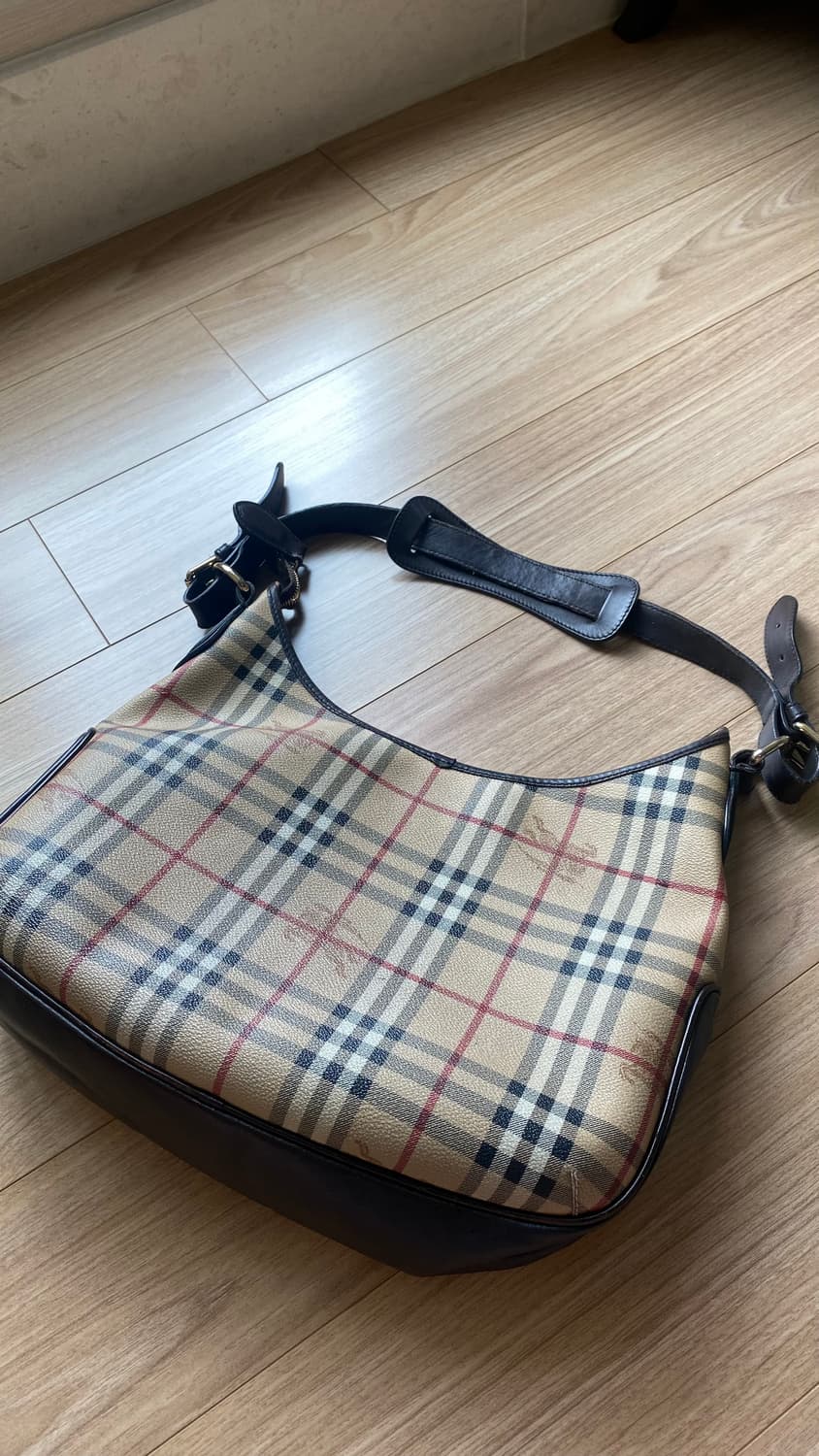 버버리 체크 숄더백 상품이미지2