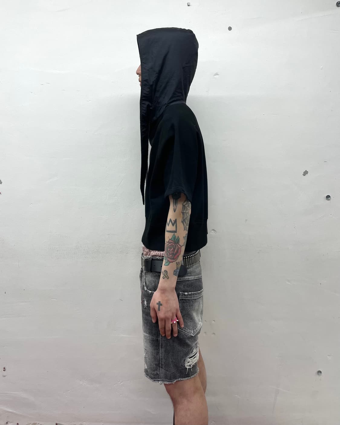 Strap Black Hooded T-Shirt 상품이미지4