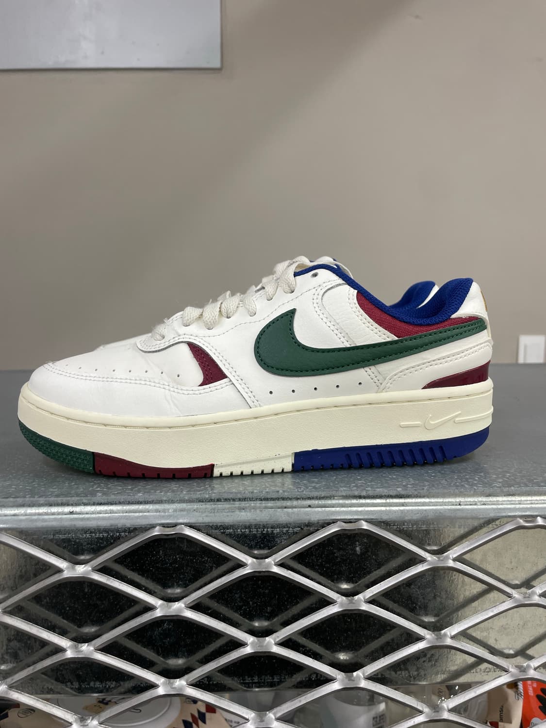 나이키 감마포스 세일 휘트골드 240 상품이미지1