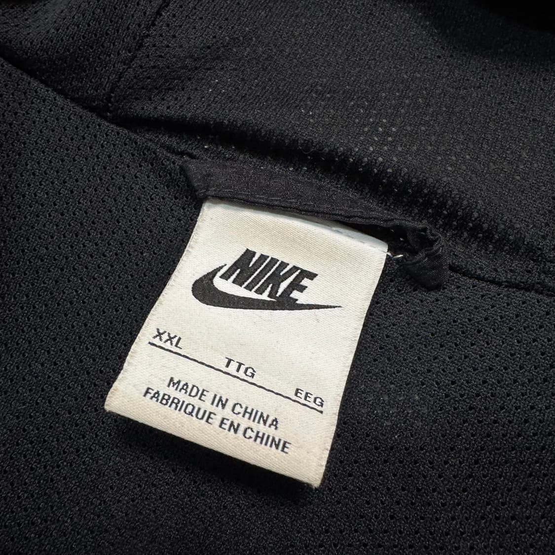 Name : 나이키 빅로고 블랙컬러 오버핏 바람막이 :)  상품이미지4