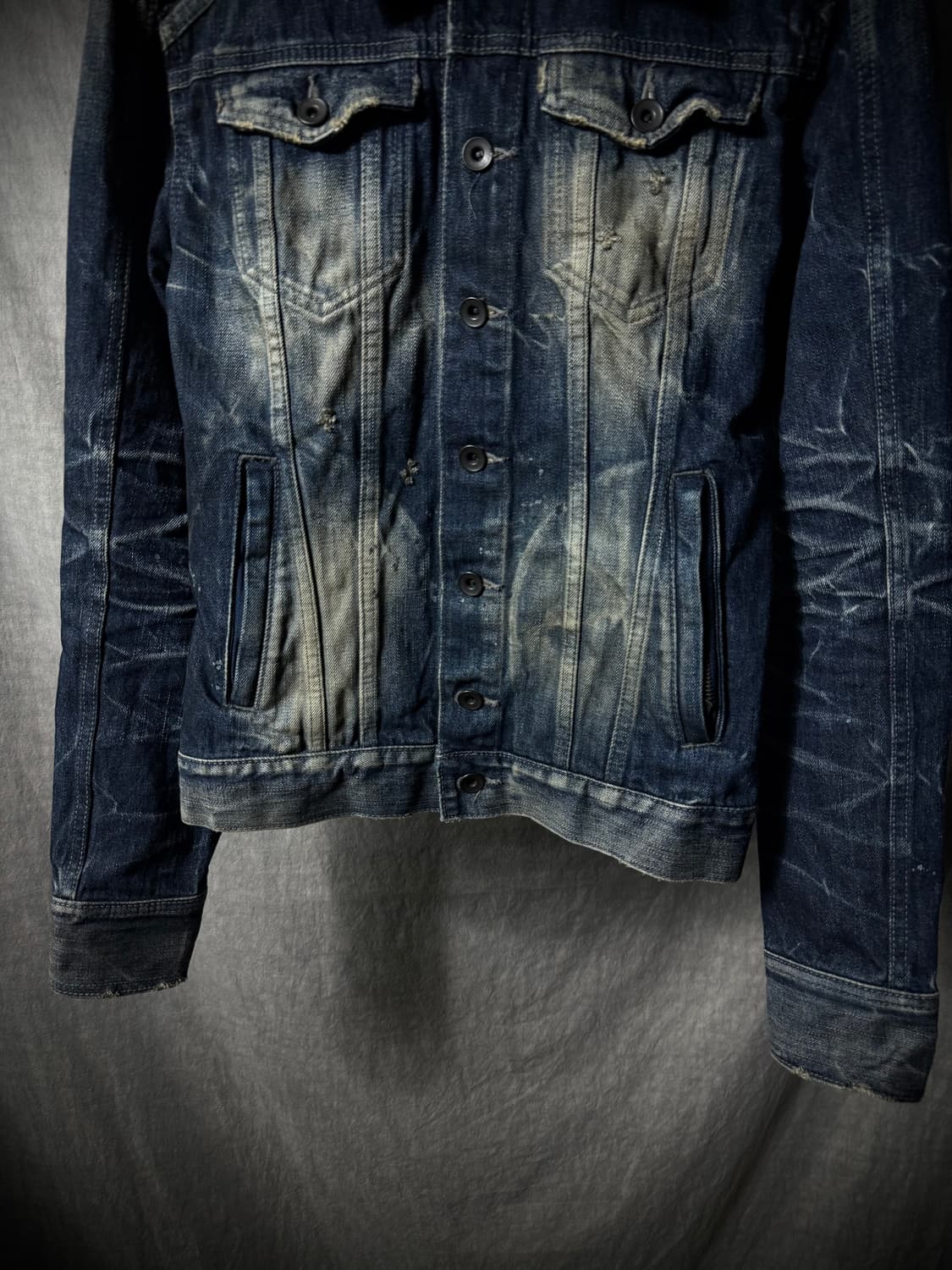 CIVARIZE Distressed Indigo Denim Jacket  상품이미지4