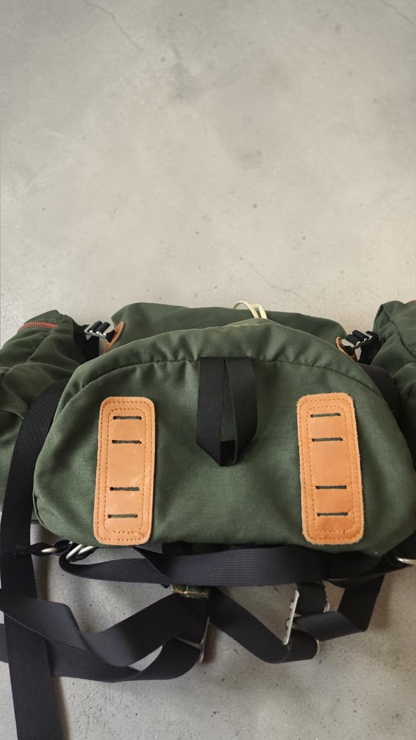 KELTY 홀리팩 올리브색 백팩 가방 상품이미지9