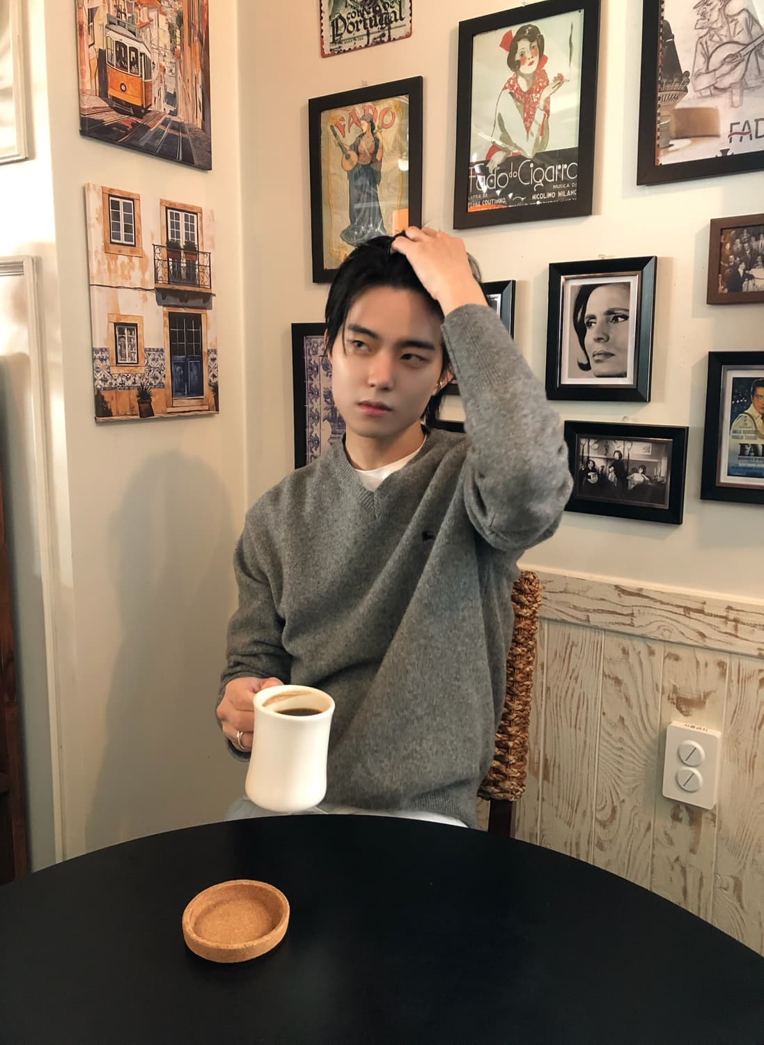 버버리 브이넥 스웨터 상품이미지3