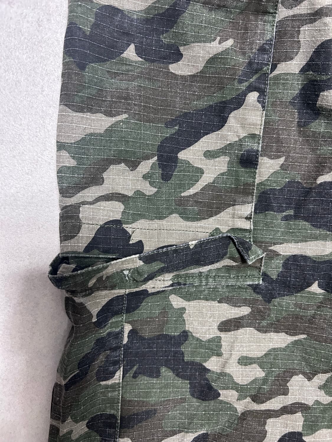 노매뉴얼 립스탁 카모 버뮤다 D.P CARGO BERMUDA PANTS 상품이미지7