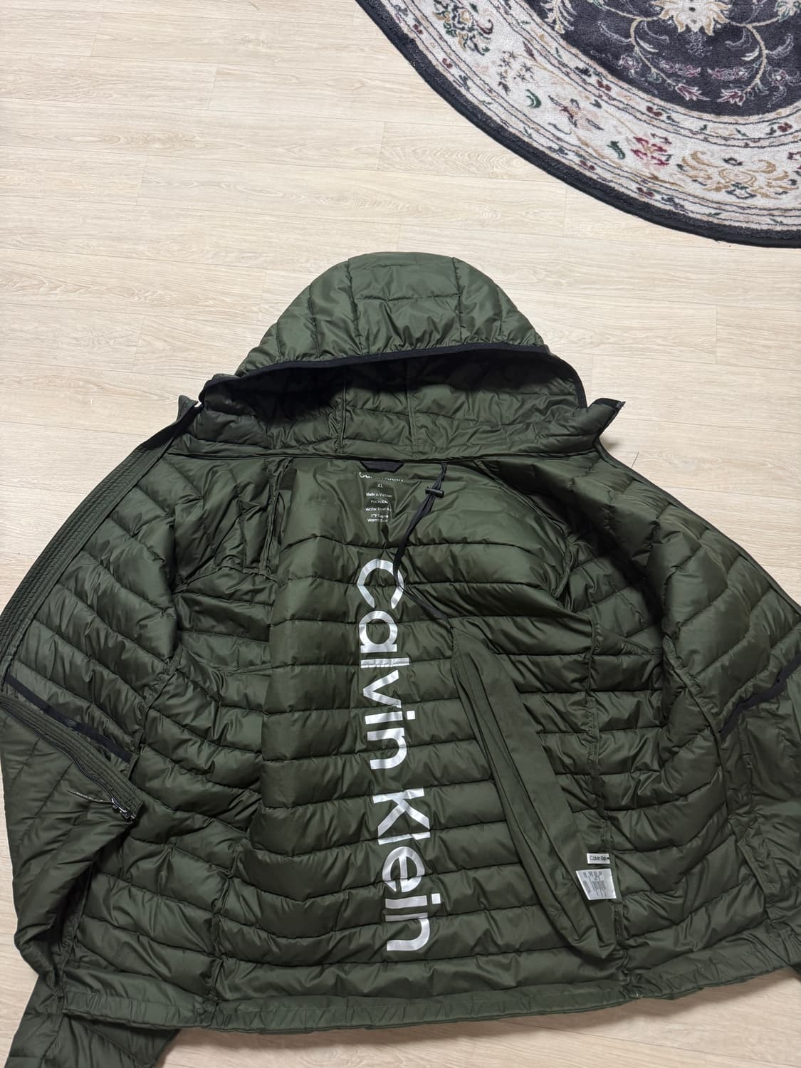 ck 캘빈클라인 카키 경량패딩XL 상품이미지4