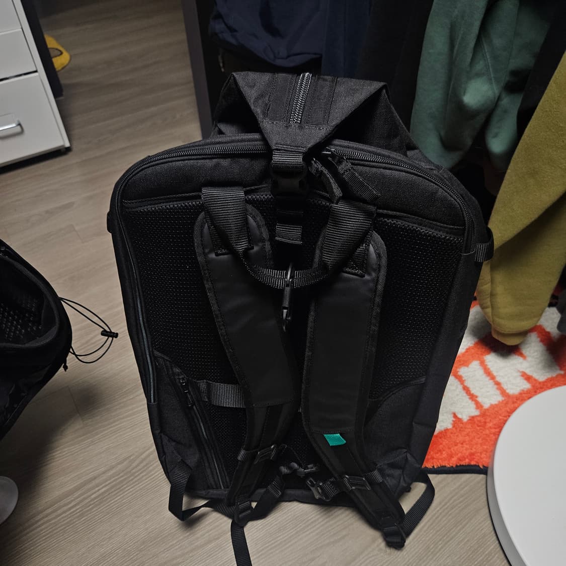 (새상품)요넥스 기어로직 백팩 팝니다.(최저가) 상품이미지3