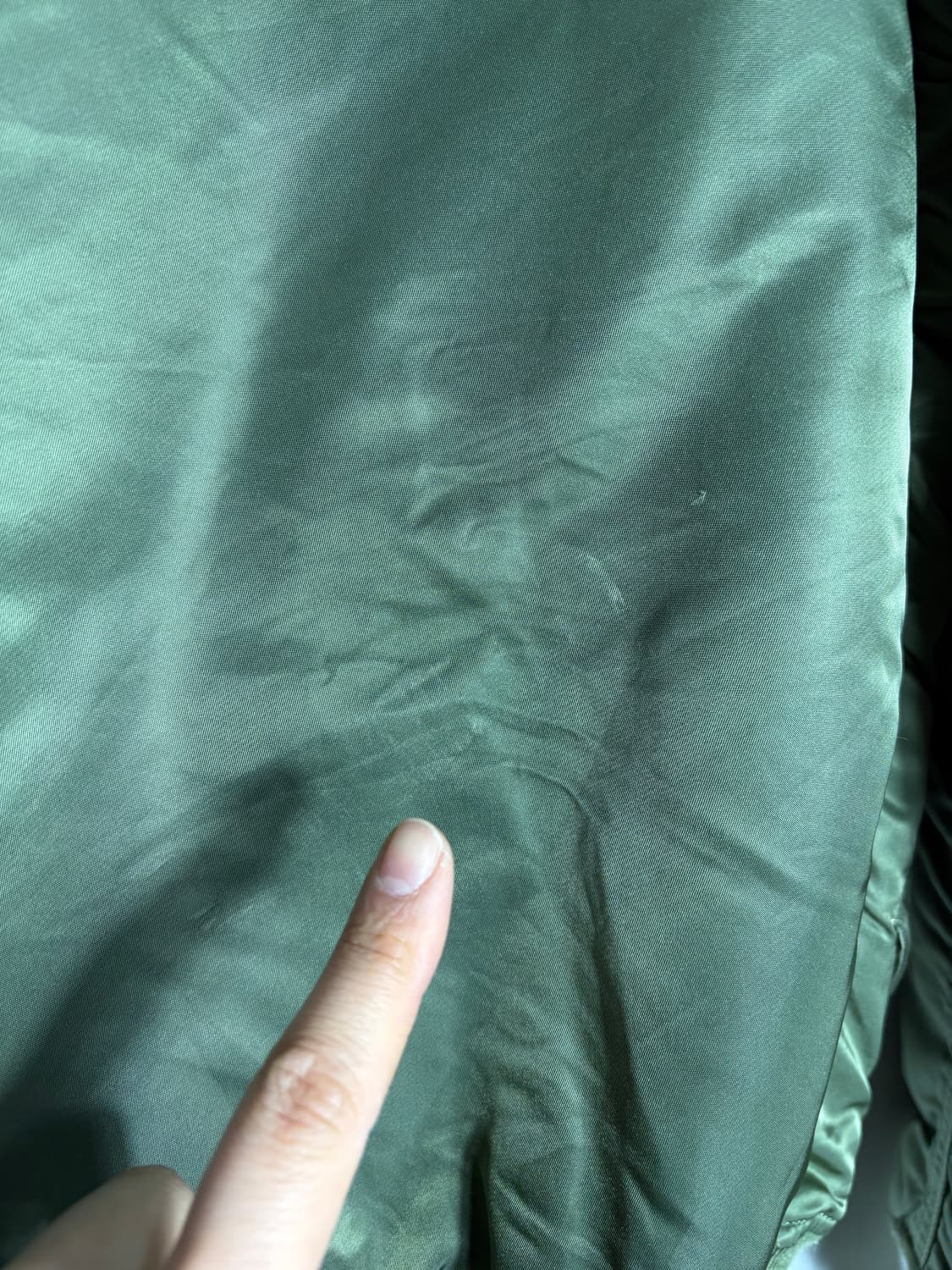 알파 인더스트리 ma-1 항공점퍼 카키 상품이미지10