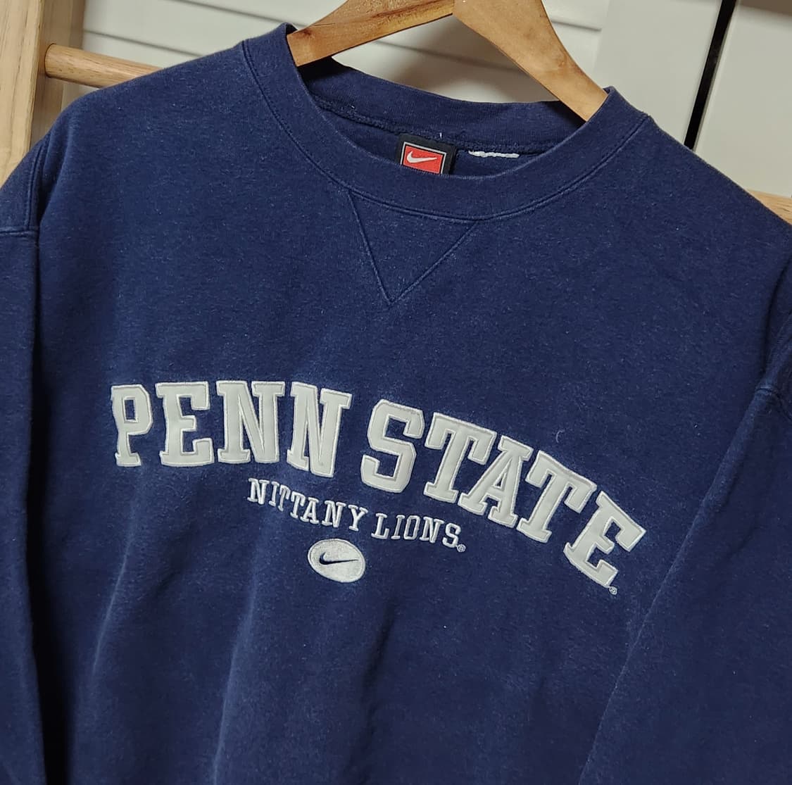 나이키x펜실베니아 딥네이비 오버핏 올드스쿨 맨투맨 00s 상품이미지2