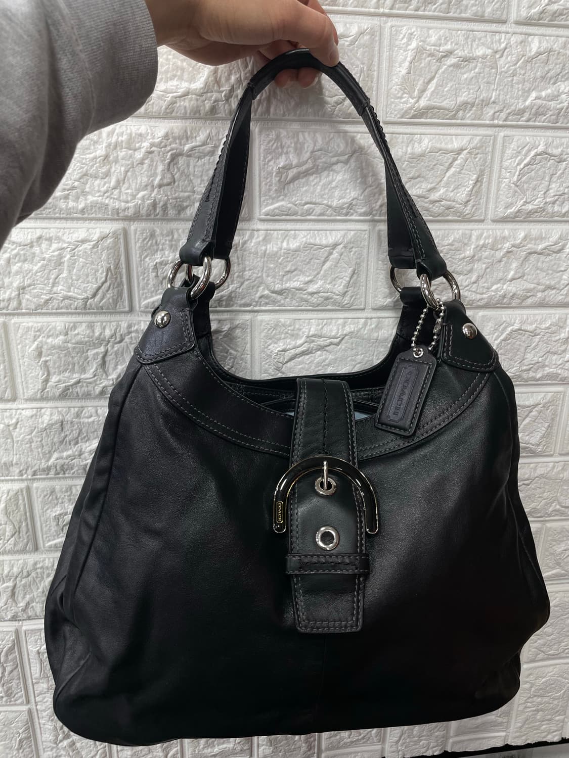 코치 숄더백 상품이미지1