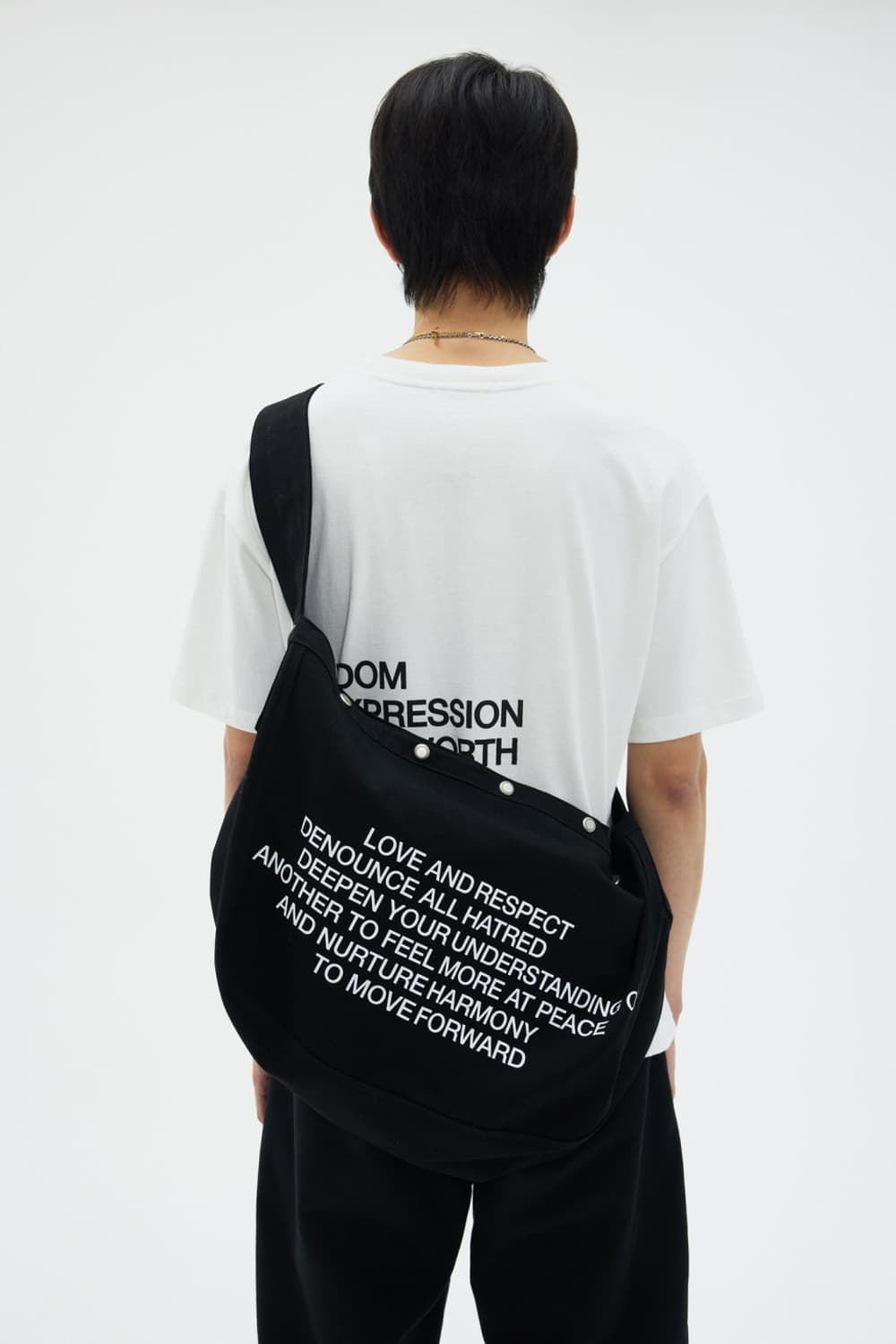 서피스에디션 TYPO BAG BLACK 상품이미지3