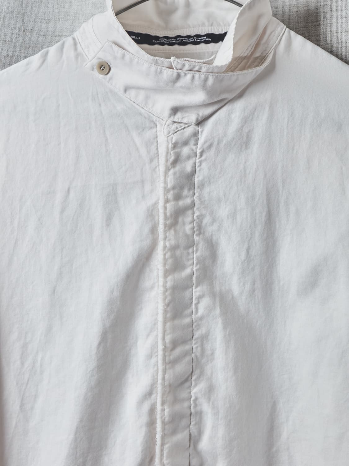 Julius pre spring 2025 그런지 워크 셔츠 상품이미지5