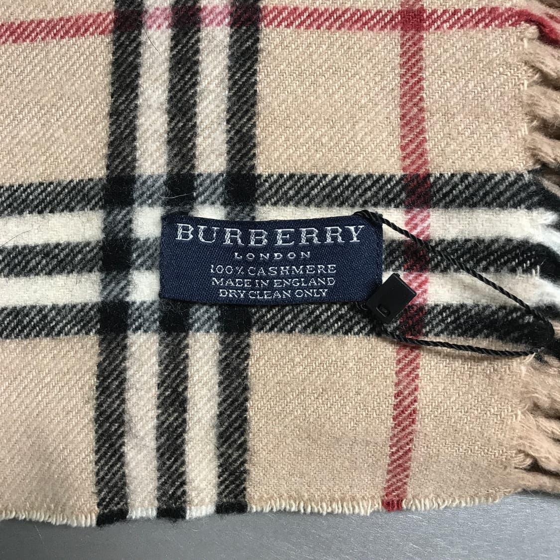 버버리 정품 캐시미어 머플러 베이지 상품이미지4