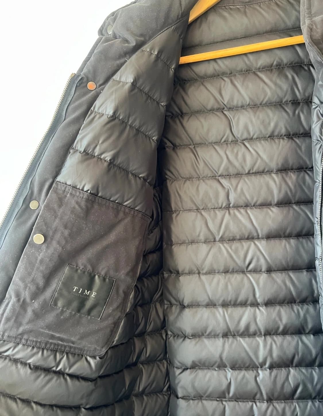 타임 남성 블랙 구스다운 패딩점퍼 

 상품이미지4