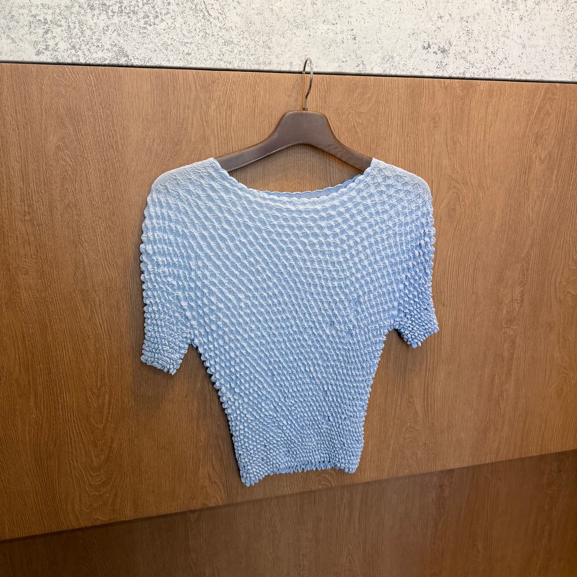 빈티지 보트넥 반팔 티셔츠 팝콘 셔링 디테일 슬림핏 라이트 블루 상품이미지2