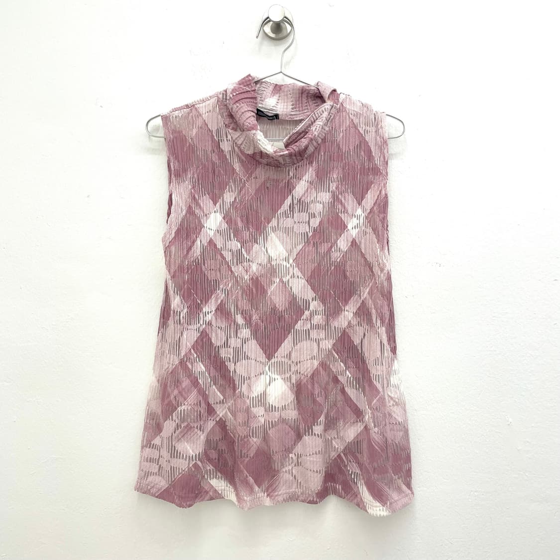 Pink plaid pleated high neck Top 상품이미지1