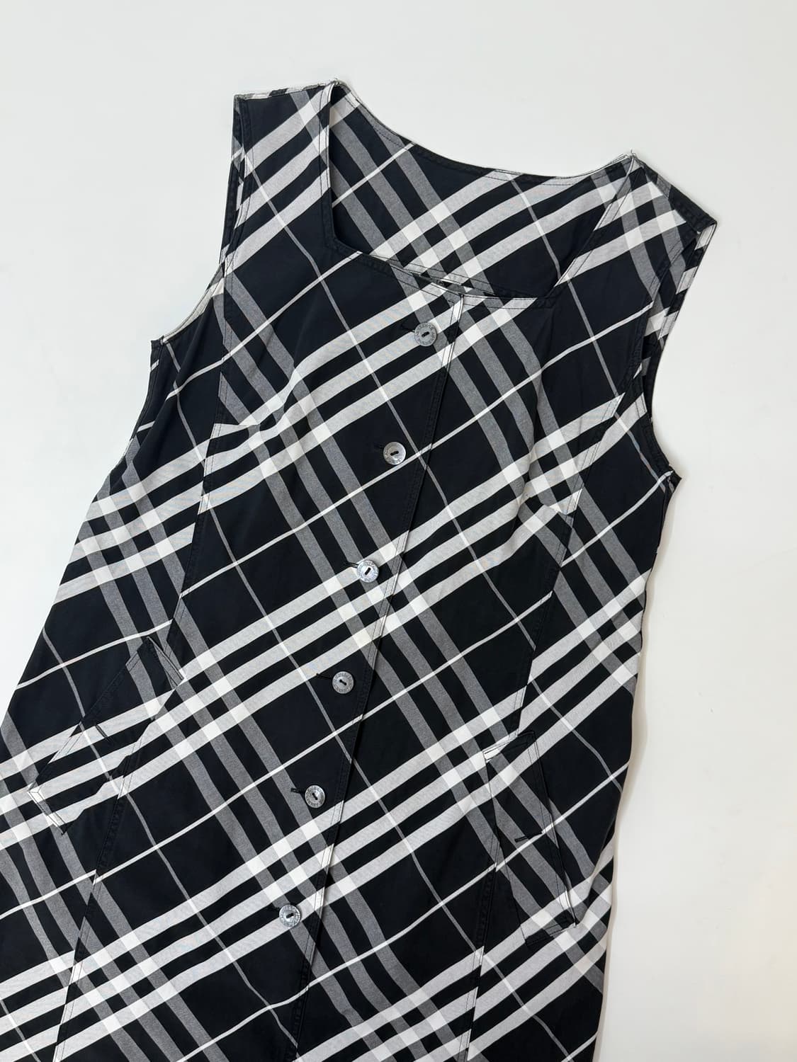Burberry 버버리  노바 체크 슬리브리스 원피스 상품이미지1