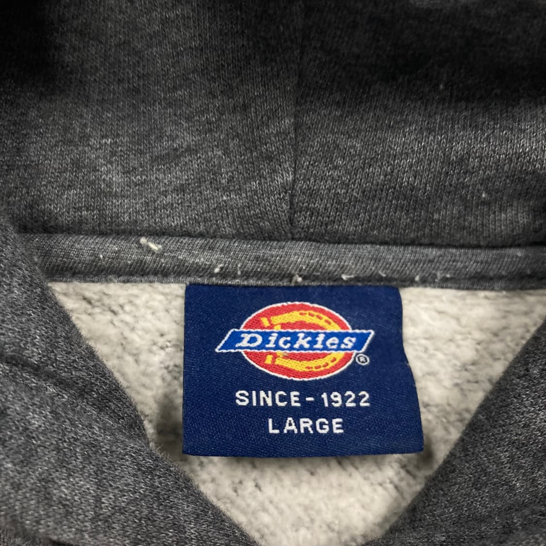 디키즈 차콜 컬러 스펠아웃 빅로고 후드티 상품이미지3