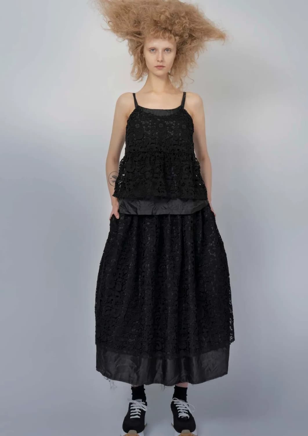 Bulky Lace Distressed Skirt 상품이미지1