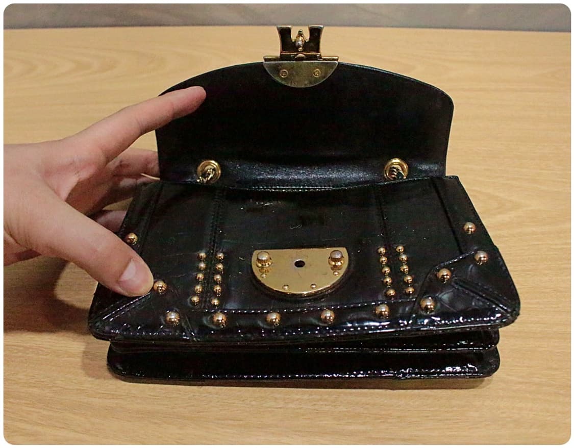 메트로시티 에나멜 가죽 스터드 체인백 상품이미지7