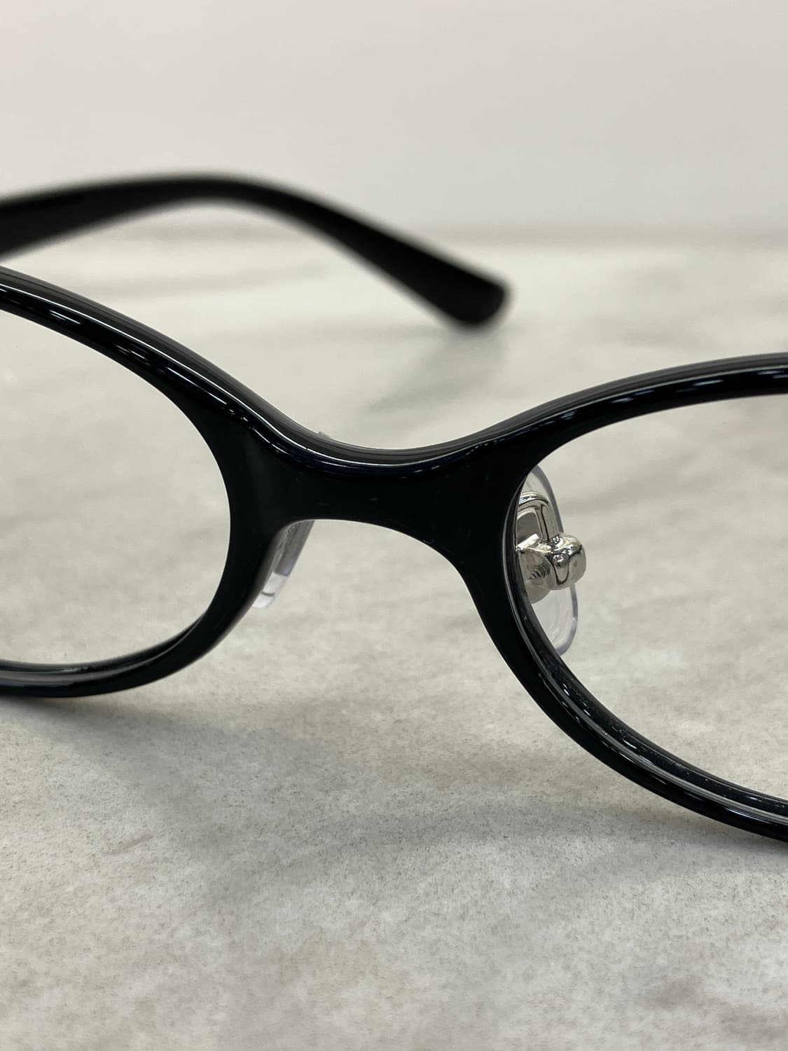 B69 AB2TR 유광 블랙 오벌 슬림 뿔테 안경564 상품이미지5