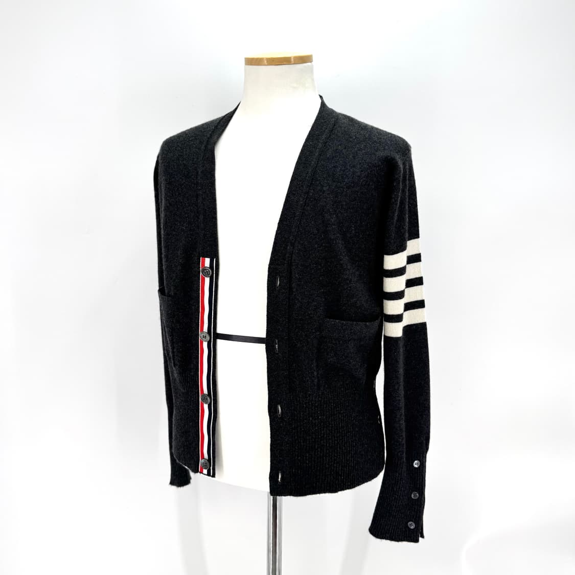 [1사이즈] 톰브라운 사선완장 캐시미어 가디건 (MKC001A) 상품이미지6