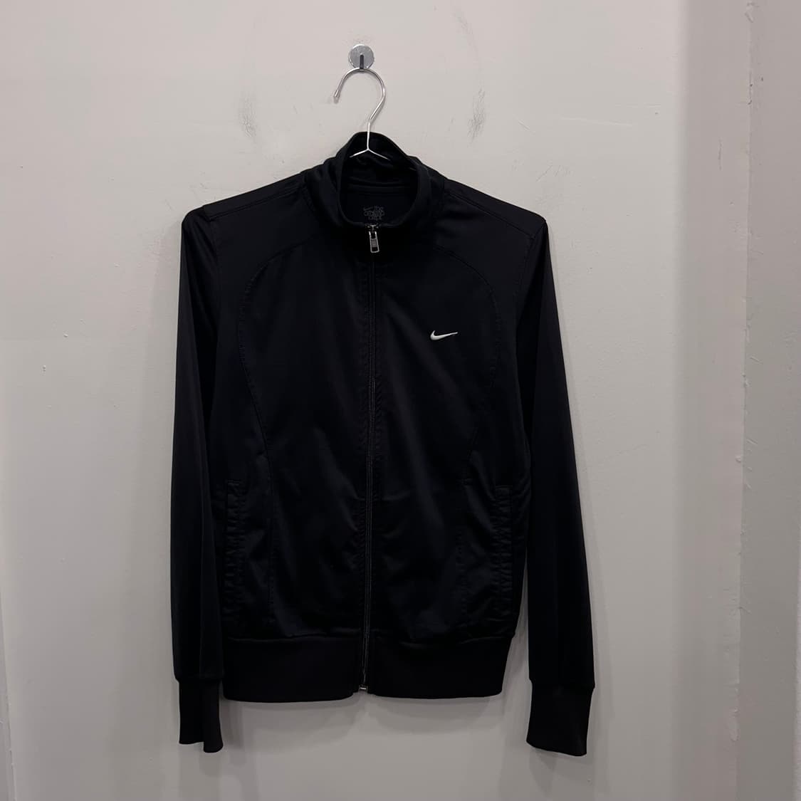 나이키 스우시 절개라인 하이넥 집업 져지 상품이미지2