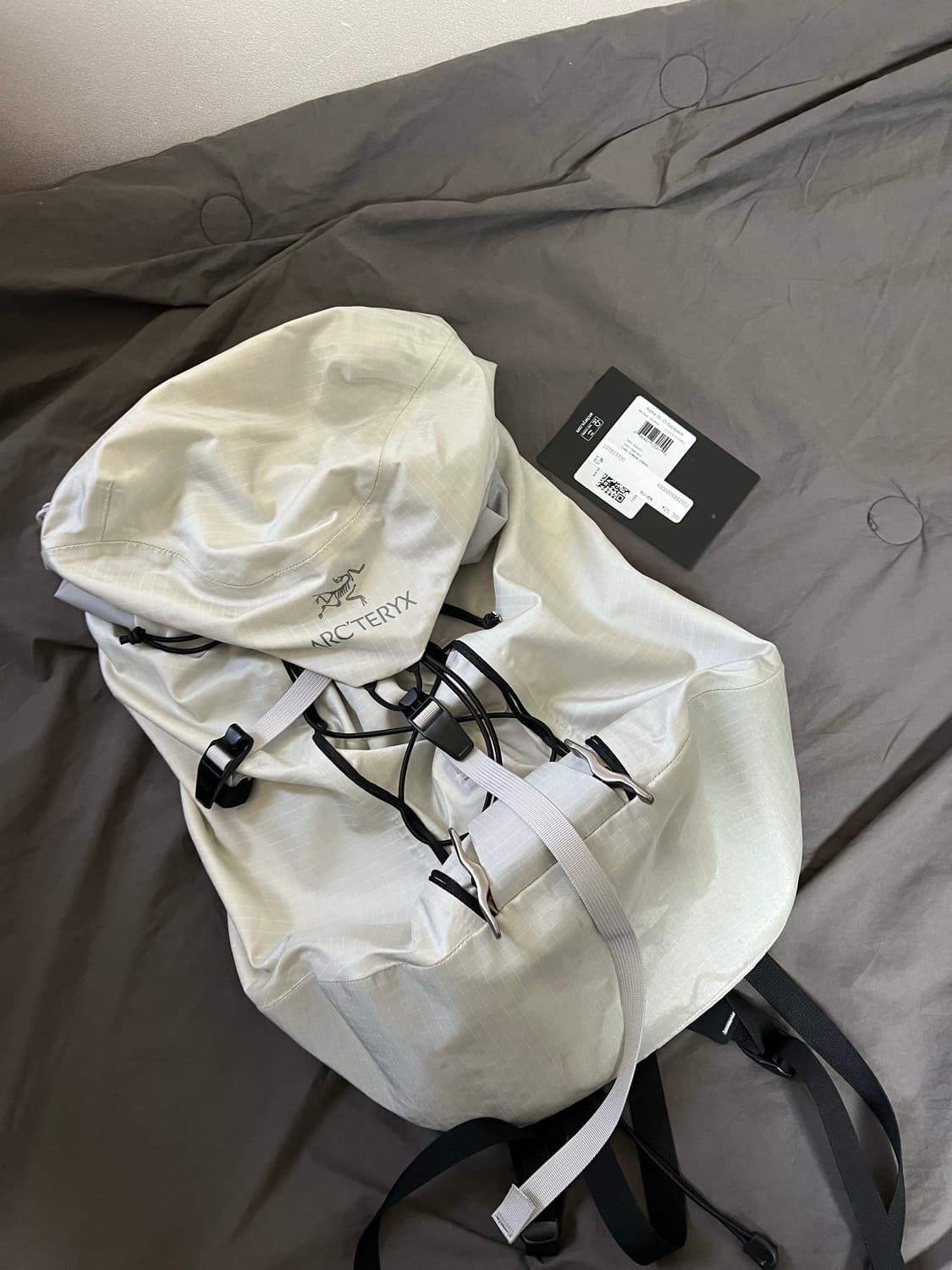 (유일매물) 아크테릭스 백팩 알파 SL 23L 화이트 상품이미지2