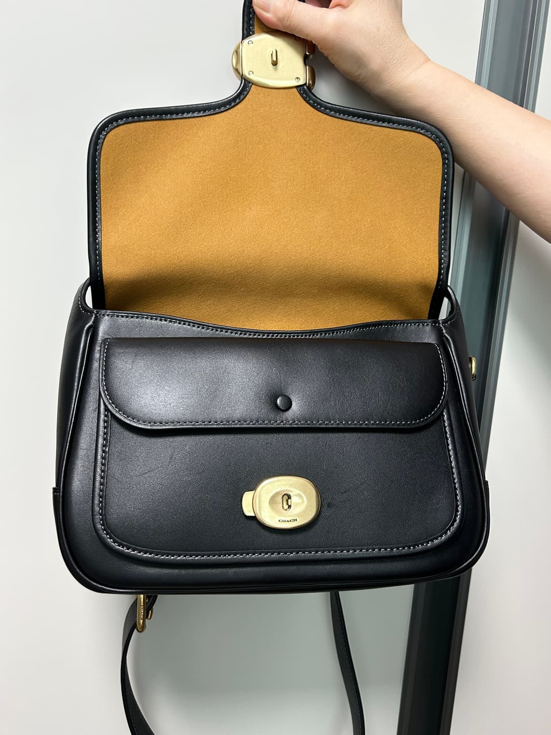 코치 CK683 B4/BK 블랙 가방 상품이미지2