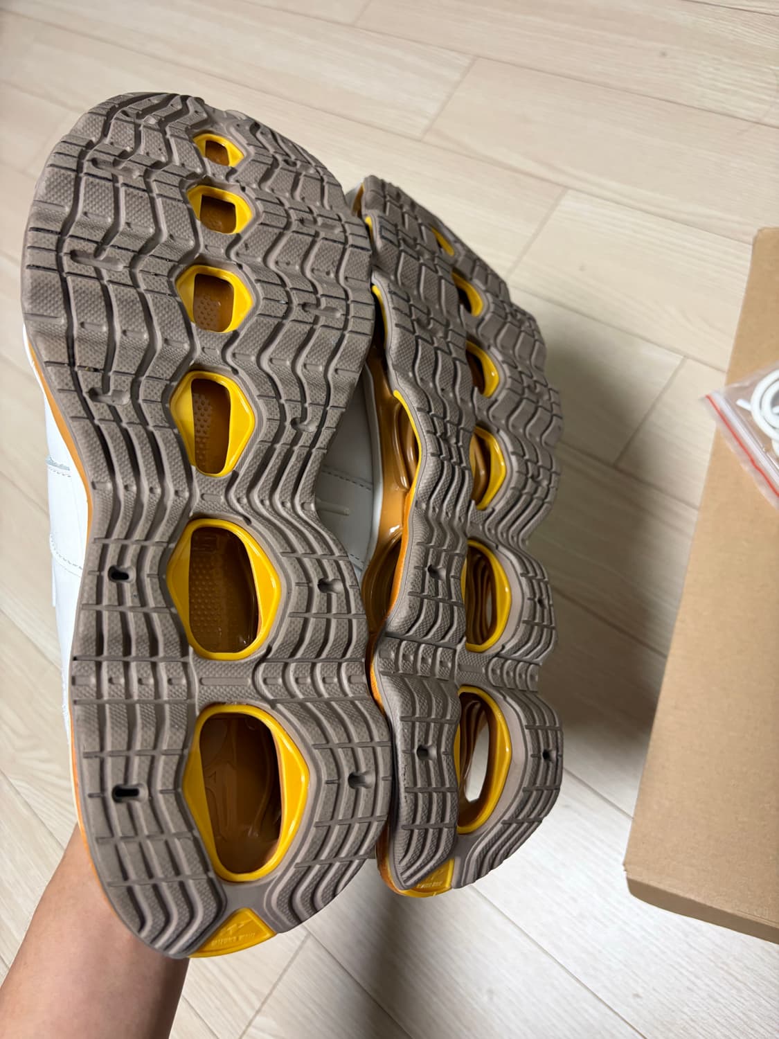 미즈노 블랭코브 콜라보 남성 스니커즈 상품이미지6