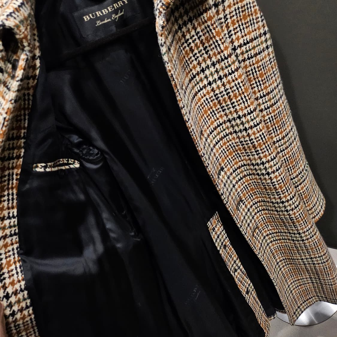 버버리 프로섬 타탄 체크 벨티드 공유 코트 상품이미지8