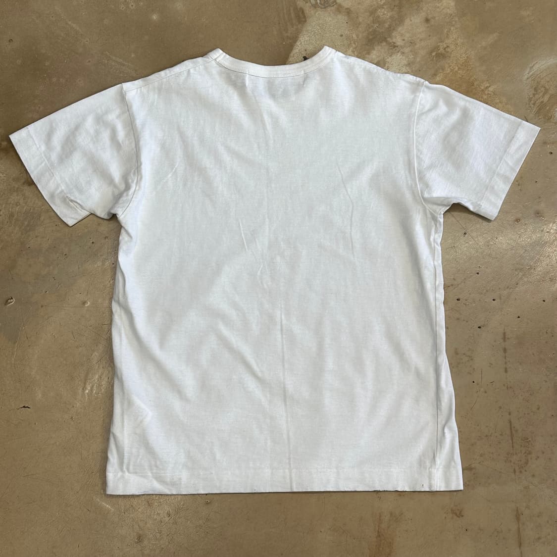 M 꼼데가르송 레드하트와펜 화이트 반팔 티셔츠 상품이미지3